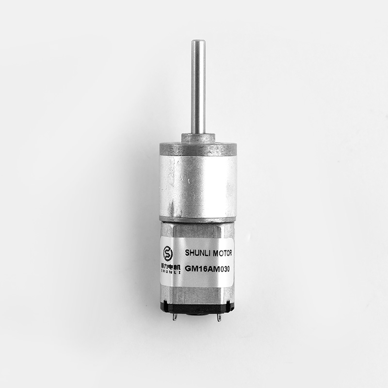 GM16AM030.jpg